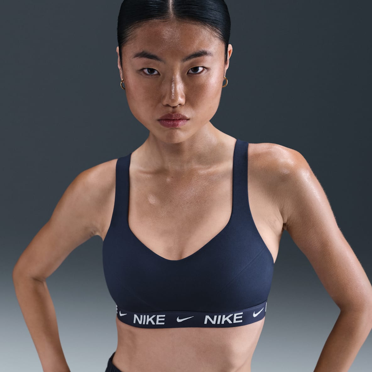 Nike スポーツブラとTシャツ パンツ靴下セット Nike スポーツブラとTシャツ パンツ靴下セット スポーツブラ